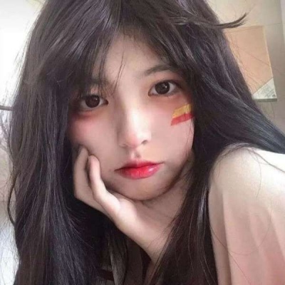 2021最火女生头像挡脸的图片