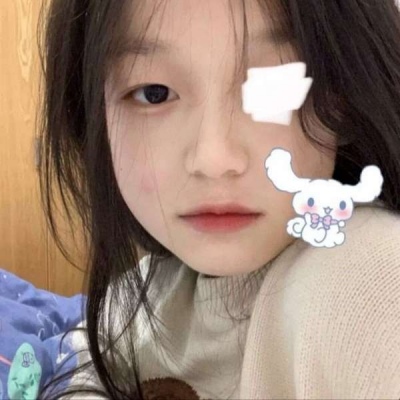 2021最火女生头像挡脸的图片