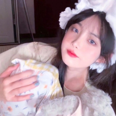 2021最火头像女生真人冬天头像图片图片
