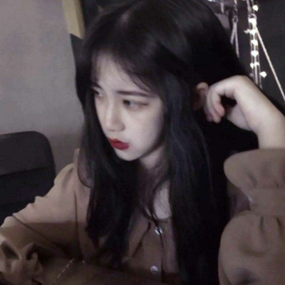 2021最潮最火qq女生头像身体部位图片