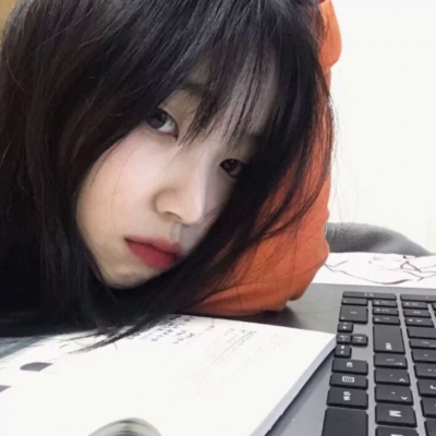 2021最潮最火qq女生头像身体部位图片