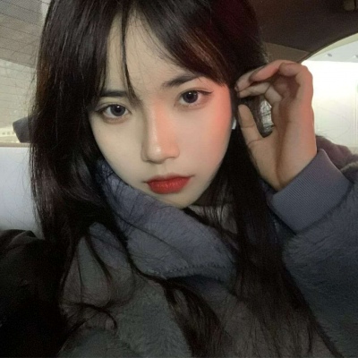 2021最潮最火qq女生头像身体部位图片