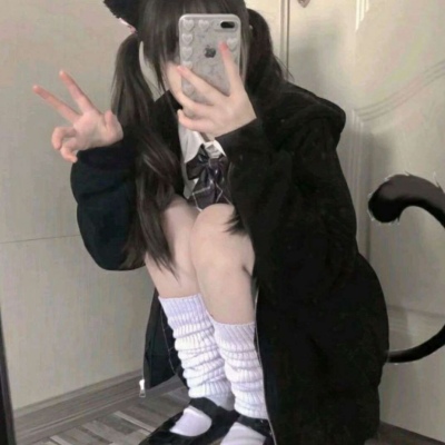 微信头像2021女生动漫伤感头像侧脸黑白图片