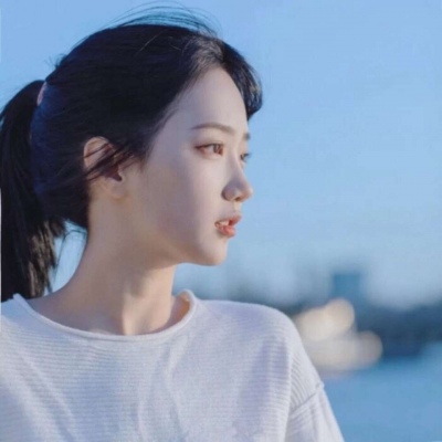 微信头像2021最新图片女生微信头像眼镜卡通头像图片