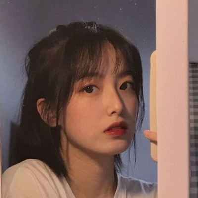 微信头像2021最新图片女生微信头像眼镜卡通头像图片