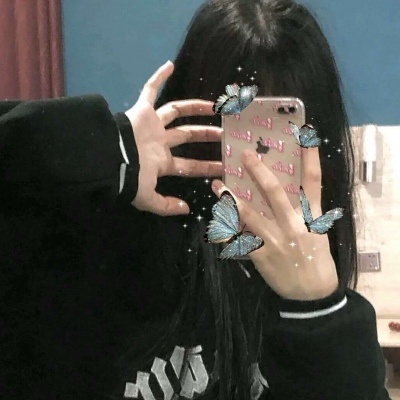 2021年个性女生扣扣露背头像女生图片