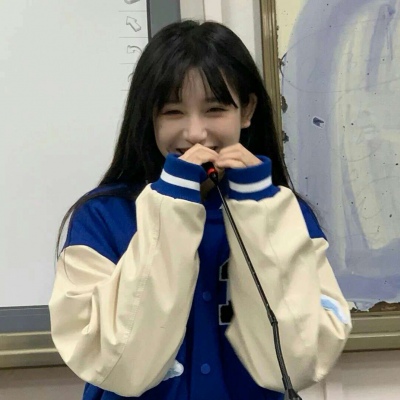 2021年系列女生真人头像图片