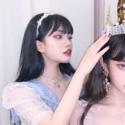 超酷头像图片2021最火爆女生头像唯美唱歌图片