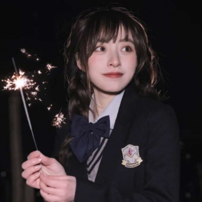 2021年非主流女生侧脸头像图片图片