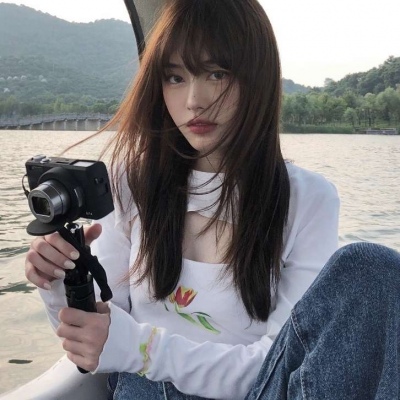 2021年非主流女生侧脸头像图片图片