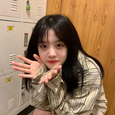 最酷的2021带蝴蝶结的女生头像背面图片
