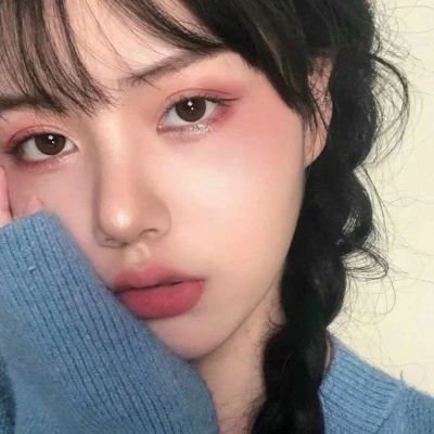 最酷的2021带蝴蝶结的女生头像背面图片