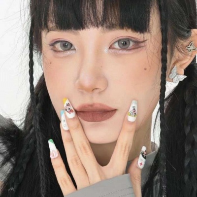 2021年qq非主流女生动漫头像带字图片