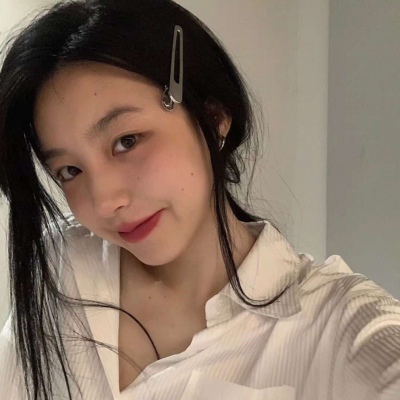 2021年QQ最新超搞怪女生头像图片
