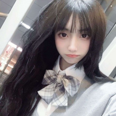 高清优质的qq头像灰色霸气背影头像女生带字图片