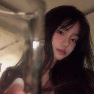 纯欲系女生图片伤感唯美头像带字图片