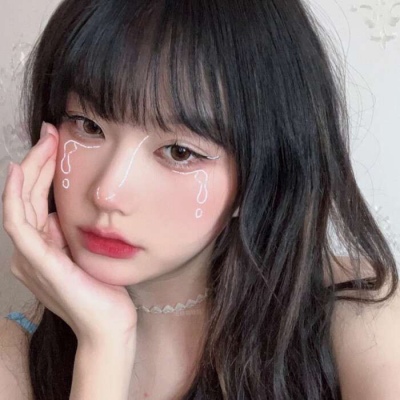 纯欲系女生图片伤感唯美头像带字图片