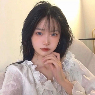 纯欲系女生图片伤感唯美头像带字图片