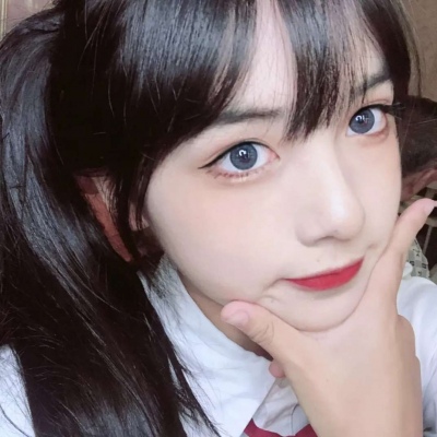高清好看的真人版变态头像女生图片