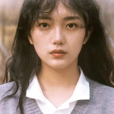 高清好看的真人版变态头像女生图片