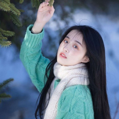 高清清新好看的冬季仙气飘飘女生头像半身图片