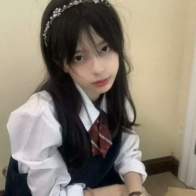 ins微丧风男生抱狗女生抱猫的卡通情侣头像图片