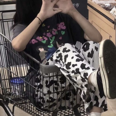 ins微丧风男生抱狗女生抱猫的卡通情侣头像图片