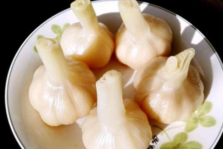糖醋蒜的腌制方法 几步教你做出好吃正宗糖醋蒜图片
