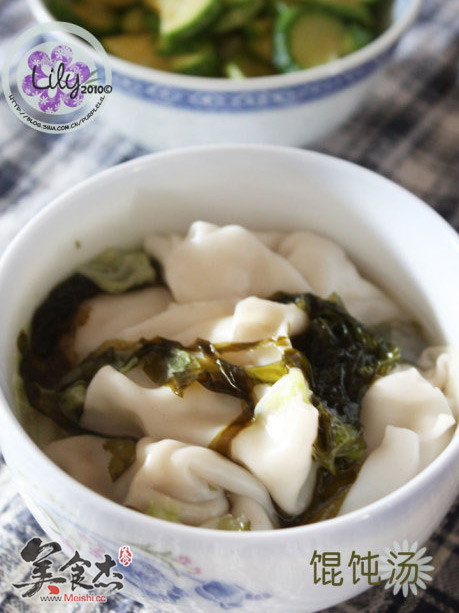 馄饨汤底怎么调才好吃图片
