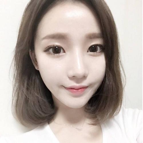 女人晚安图片是什么朋友圈