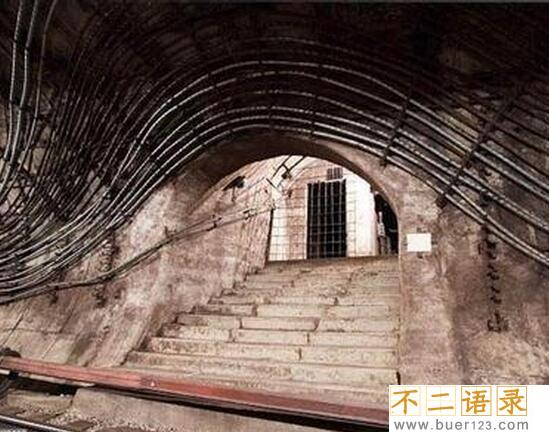 1975年莫斯科地铁失踪案，真相实则愚人节的玩笑(已证实)图片