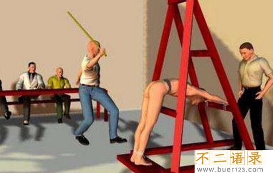 目前依旧存在的酷刑，新加坡鞭刑(一鞭下子去皮开肉绽)