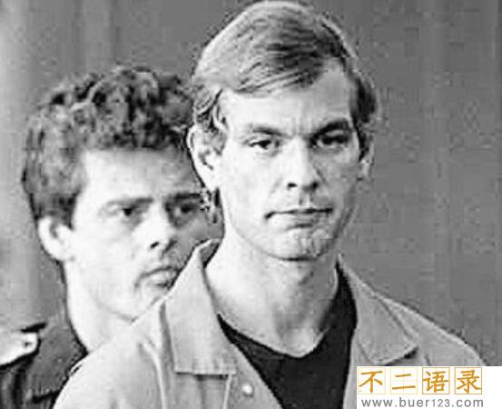 俄罗斯恶魔亚历山大·皮丘什金，14年杀死52人(杀人成瘾)图片