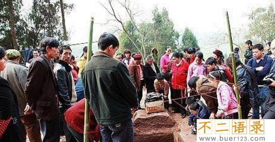 连云港千年不腐女尸视频 凌惠平尸体2000年不腐震惊众人图片