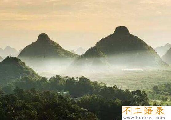 贵州奇观双乳峰，山峰凸起酷似女性双乳(看了脸红害羞)图片