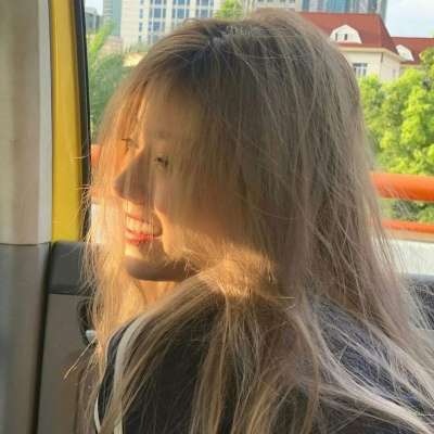 高清漂亮的阳光优质呆萌微笑头像女生图片