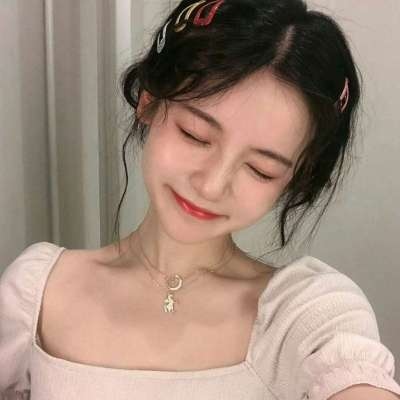 高清漂亮的阳光优质呆萌微笑头像女生图片