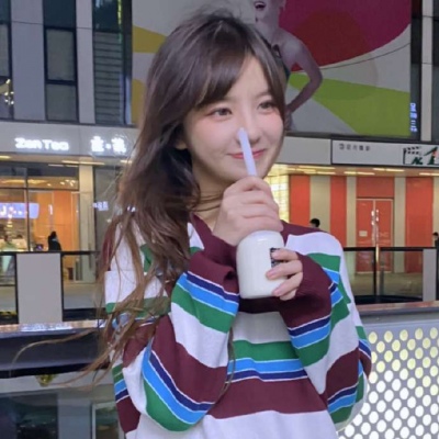 高清好看的网络优质美女图片微信头像女生性感图片