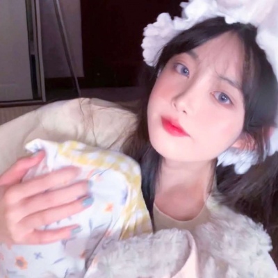 精选快手头像女生穿裙子图片