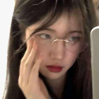 高清精选优质玩网女生拿篮球头像个性网图片