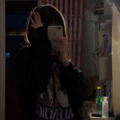 快手女生黑暗的头像动漫情侣头像图片