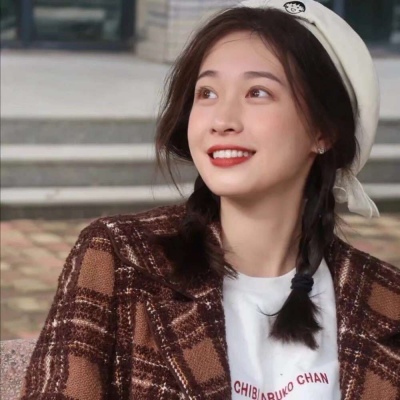 高清好看的优质女生用手机遮脸霸气头像图片