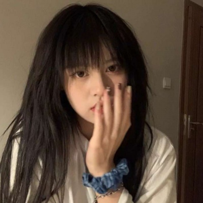 优质2019女生手机遮脸头像图片