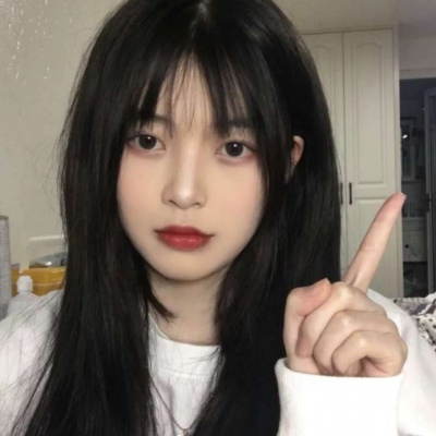 优质2019女生手机遮脸头像图片