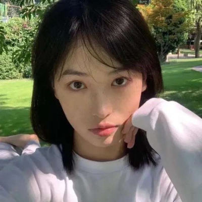 适合微博用的高清优质女生带字超拽头像图片