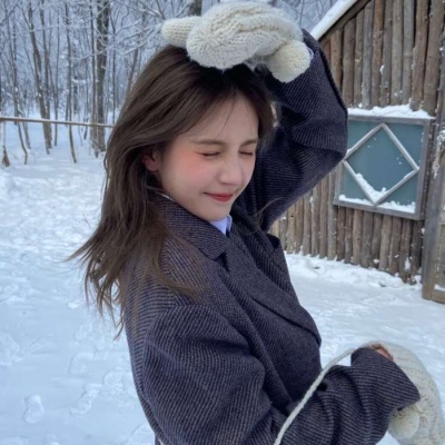 高清好看的单人头像浪漫欧洲女生头像图片大全图片