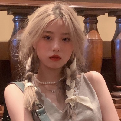 高清优质女生微笑头像大全图片