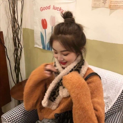 优质咬唇头像女生头像图片