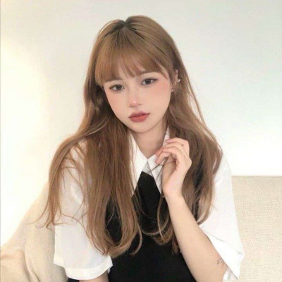 优质混网女生阳台侧脸头像图片