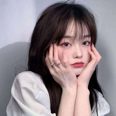 优质混网女生阳台侧脸头像图片